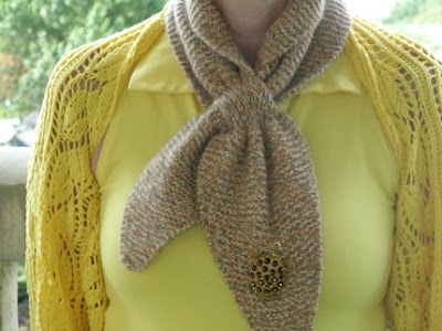 30 Clever And Smart Scarf Designs (30) 25