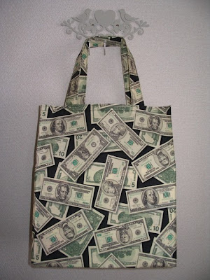 16 Unusual And Creative Dollar Bill Inspired Products (16) 8