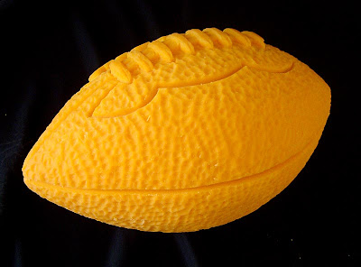11 Creative Cheese Sculptures (11) 1