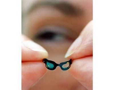 World's smallest glasses