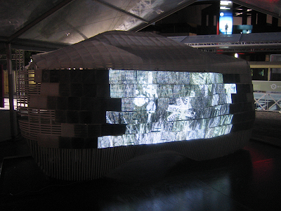 25 More Cool And Unusual Bus Stops (25) 16