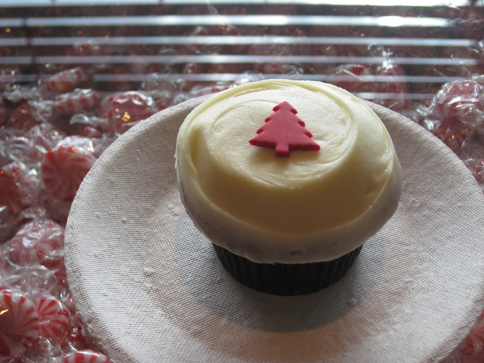 Devour Houston Sprinkles Cupcakes
