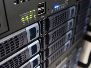 [419970_front_rack_server.jpg]