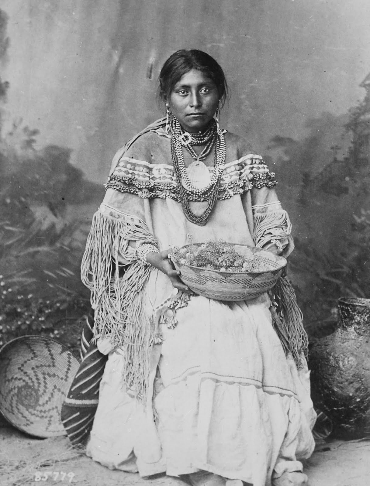 apache indians clothing