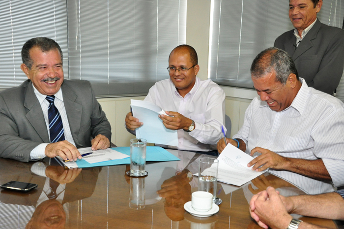 Robson Viana toma posse como deputado estadual na Alese - Assembleia  Legislativa de Sergipe