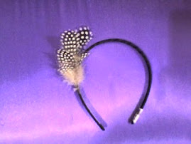 diadema con plumas pvp 15€ efecto tocado