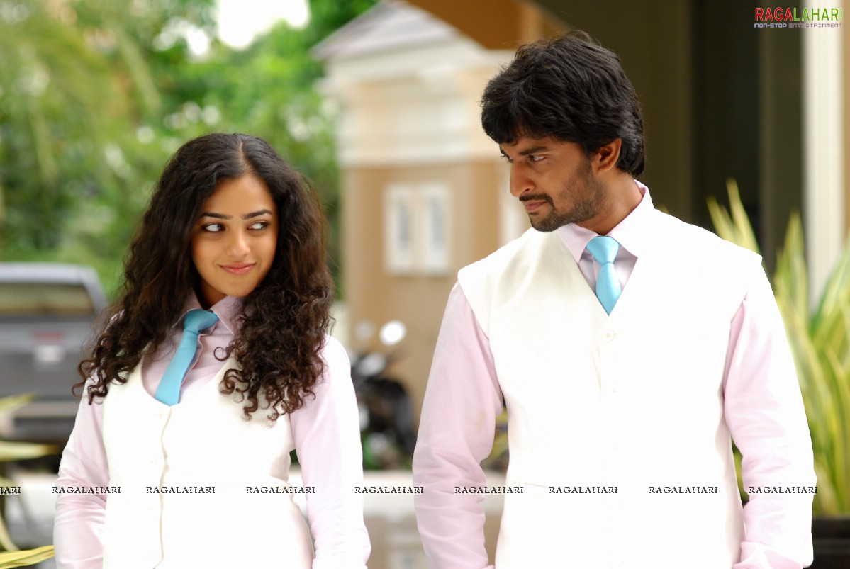 http://4.bp.blogspot.com/_NzttsO0-KZk/TU0XdtRvnMI/AAAAAAAAADA/oDh77UIMRHI/s1600/ala-modalaindi-high-resolution-song-gallery20.jpg