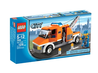 LEGO 7638 Tow Truck detailed