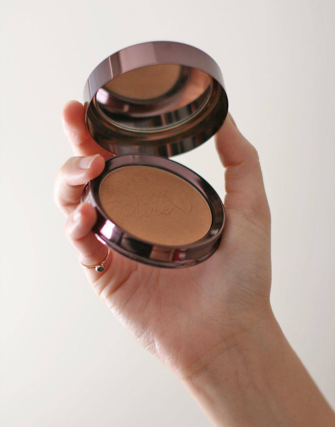 [bronzer.JPG]
