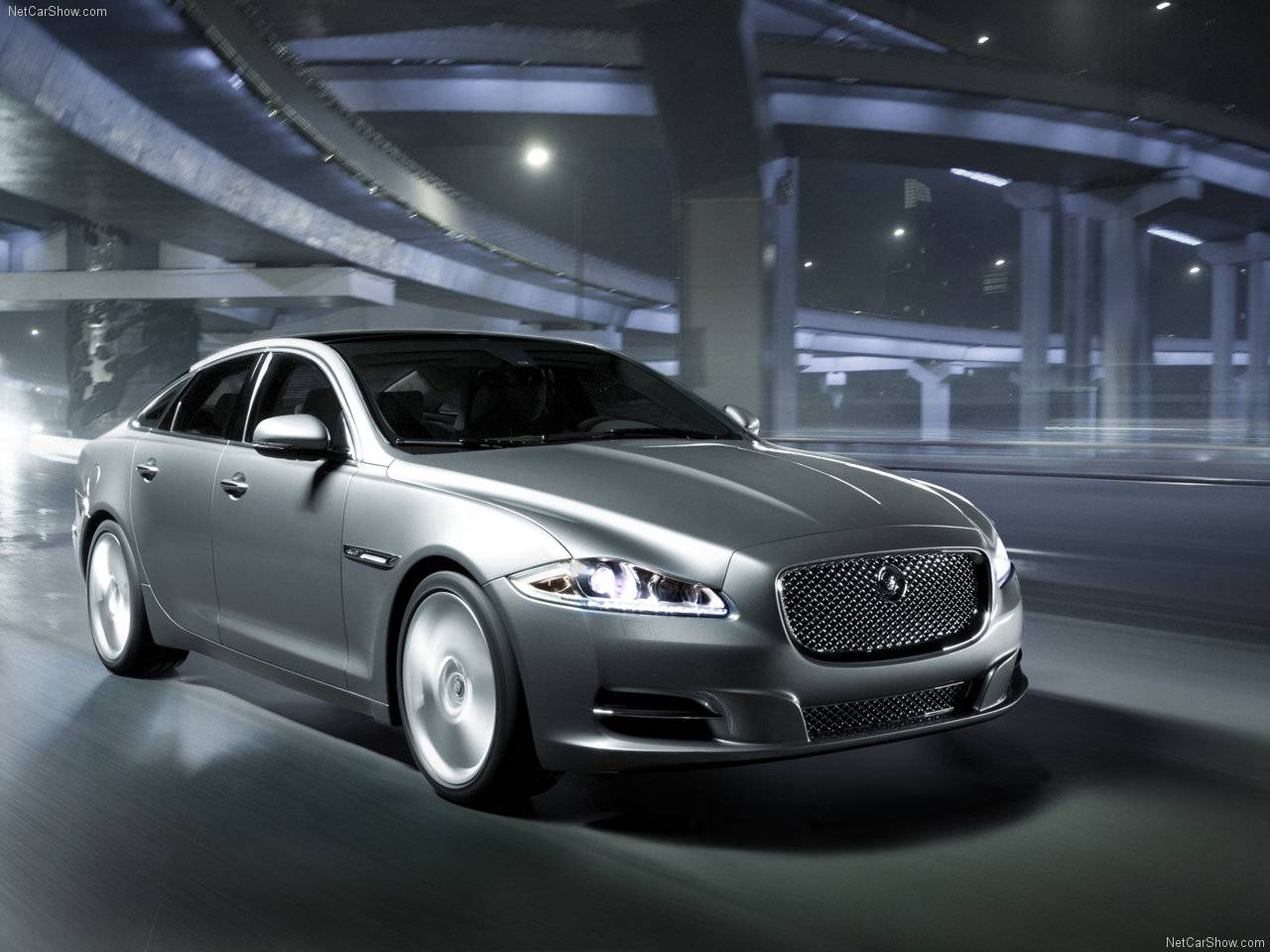 [Jaguar-XJ_2010_1280x960_wallpaper_01.jpg]
