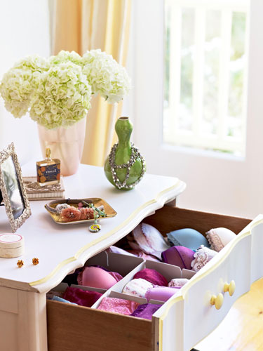 [redbookdivider.jpg]