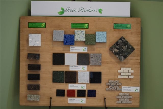 [greenboard0509.JPG]