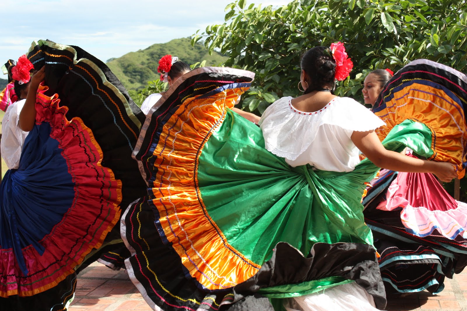 Costa Rica Dancing