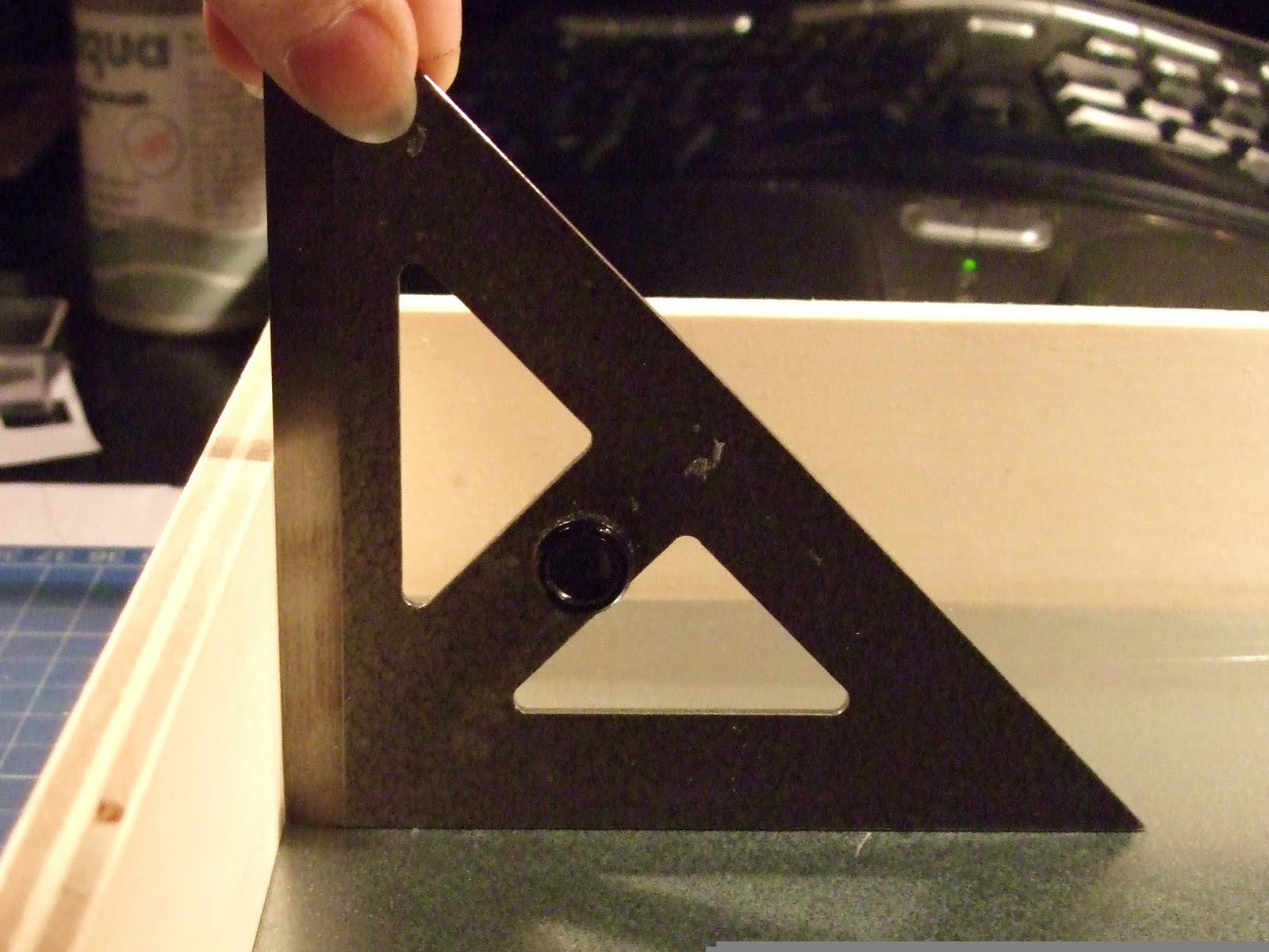 Andrea Thieck Miniatures My new gluing board