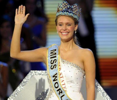 Foto Bugil Miss World 2010, skandal foto bugil Miss World 2010 , Foto bugil Alexandria Mills , foto telanjang Miss World 2010