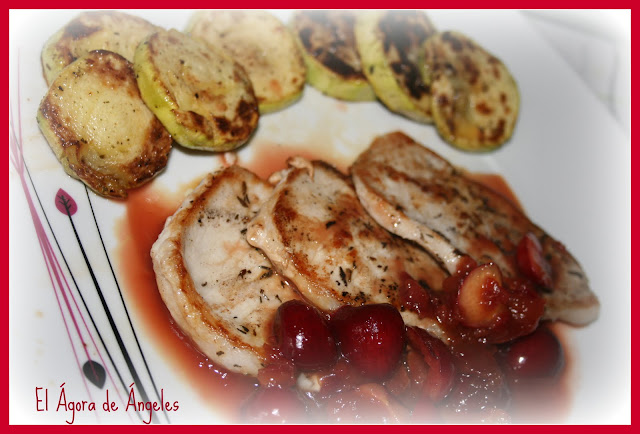 Lomo De Cerdo Con Salsa De Cerezas
