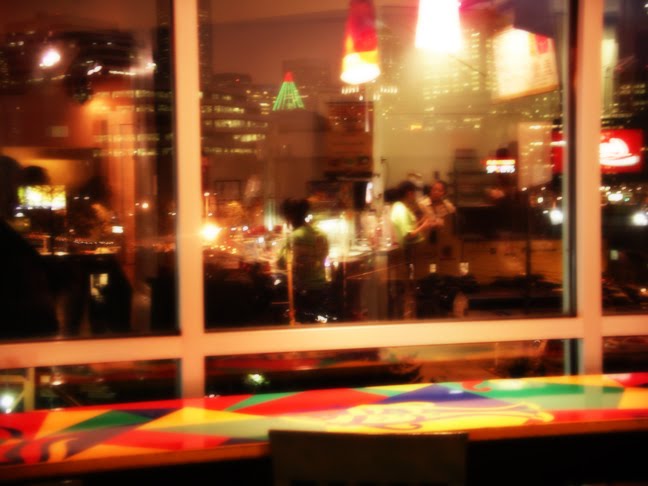 [Seattle+Window+Reflection+0824+small.jpg]