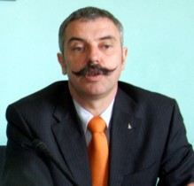 [tamas+sandor_2007.jpg]
