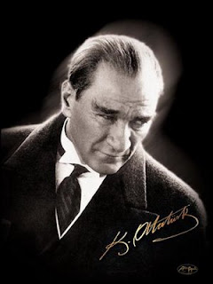 Makam Arkaligi Ataturk Resimleri Baskili Ve Ozlu Sozlu Buyuk Boy Sorunuz Makam Arkaligi Ataturk Resimleri Baskili Ve Ozlu Sozlu Buyuk Boy Unver Egitim Araclari Imalati Ve Okul Sinif Dekorasyonu