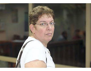 מנהלת בית הספר "קשת" באשדוד, זיוה גרופר, חשודה שדרסה ילדה בת שמונה ונמלטה מהזירה מנהלת בית הספר "קשת" באשדוד, זיוה גרופר, חשודה שדרסה ילדה בת שמונה ונמלטה מהזירה
