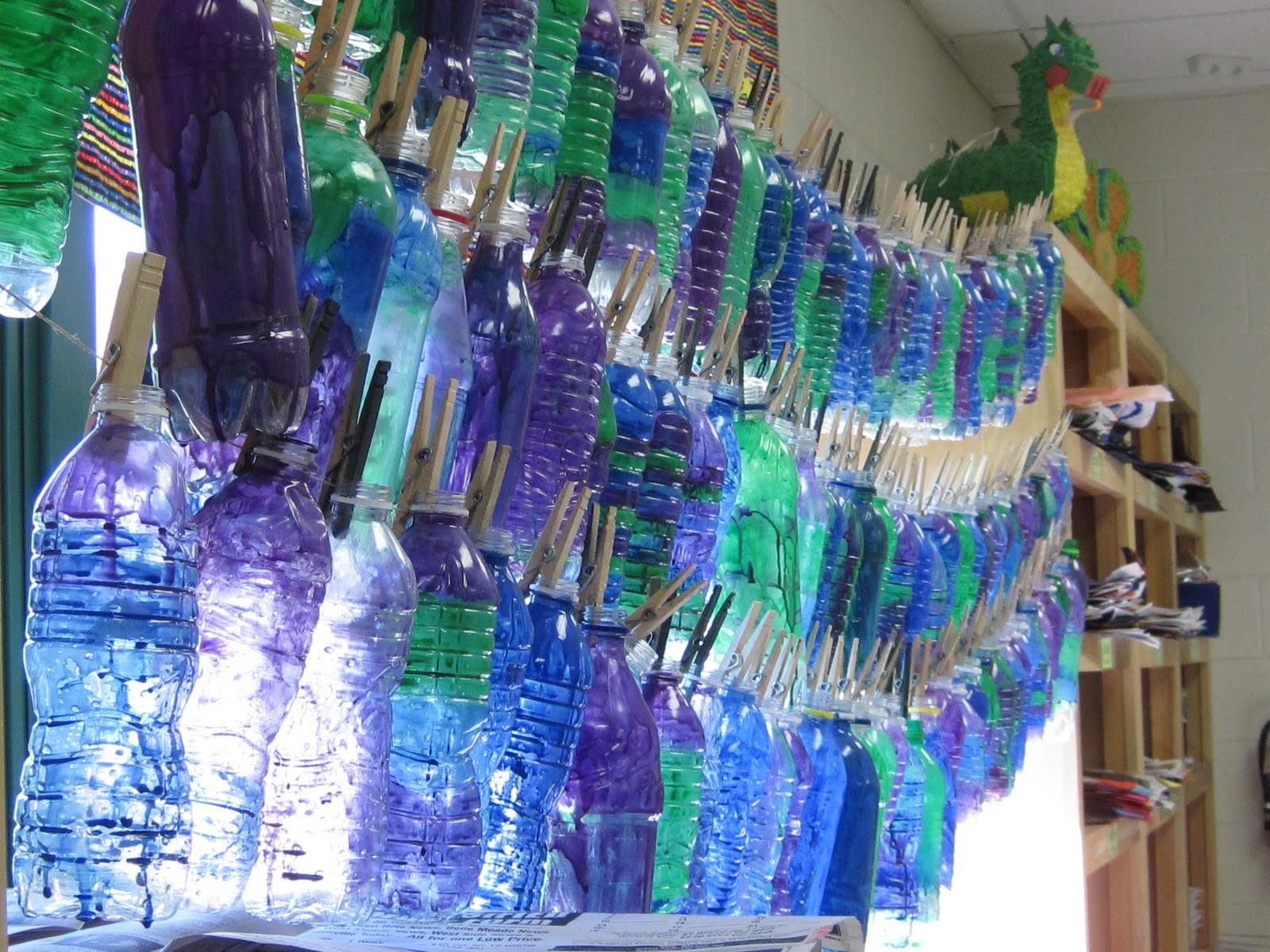 Mnps Chihuly Art Lessons We Painted Cut Splayed With A Heat Teacher Use Only And Strung To Create Chihuly Inspired Chandelier For Our School Lobby