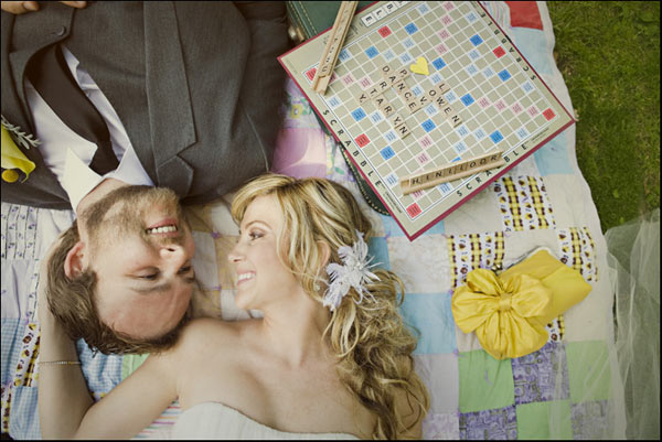 boda-decorada-piezas-scrabble boda con piezas scrabble