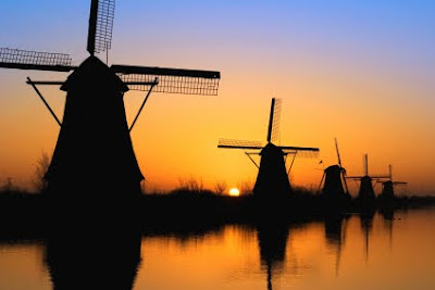 holland-netherlands-windmills-picture.jpg