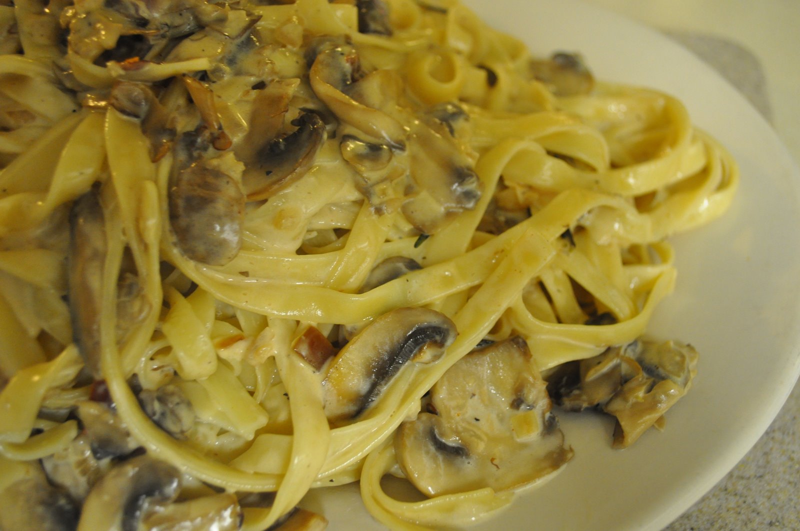 COCINA Y ALGO MAS... Fettucine Alfredo con Chipotle...