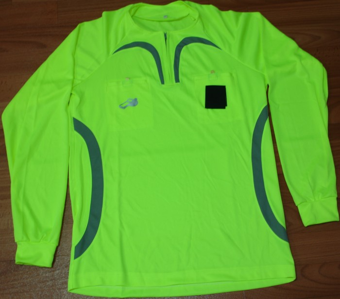 [adidas+tipi+sarii+forma+on.jpg]