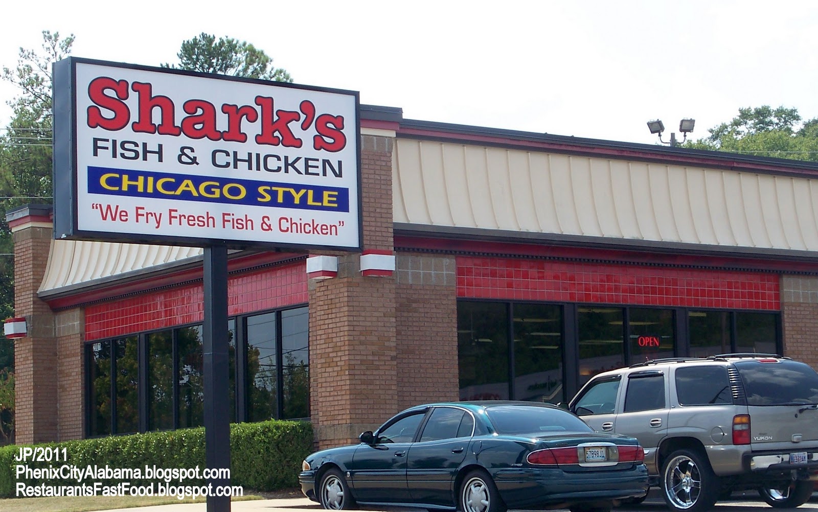 சுறாவின் புதிய ஸ்டையில் பிசினஸ்  SHARK%2527S+Phenix+City+Alabama%252C+Shark%2527s+Fried+Fish+%2526+Chicken+Chicago+Style+Fast+Food+Restaurant