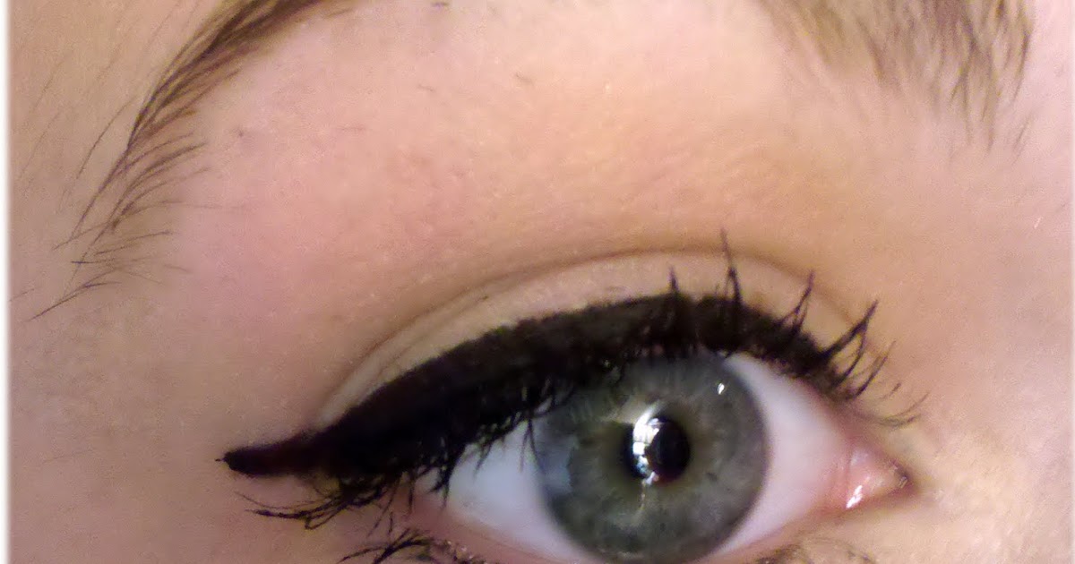 Lisa's Makeup Addiction: Winged Eyeliner Howto
