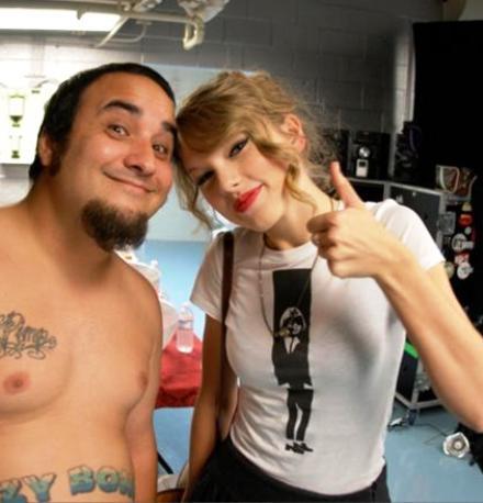 Taylor at a New Found Glory concert. She donated $100000 to Kids Kingdom in Taylor at a New Found Glory concert. She donated $100000 to Kids Kingdom in