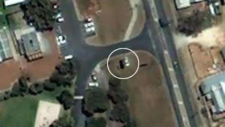 車子漂浮 衛星照片