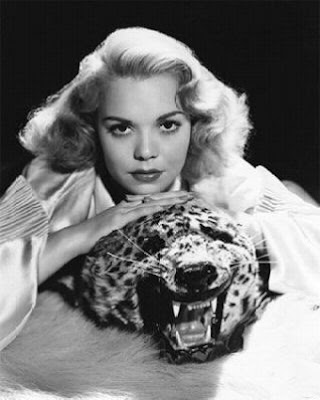 Dollface Jane Wyman and her kitty.