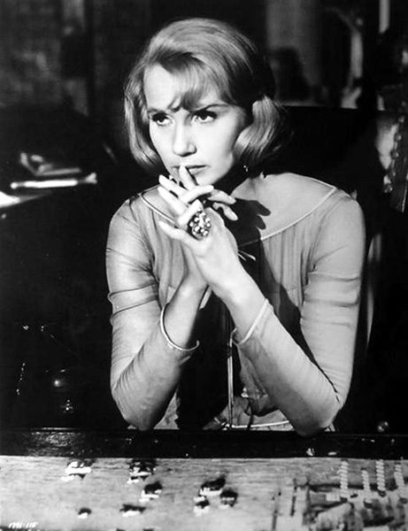 [evamariesaint0607.jpg]