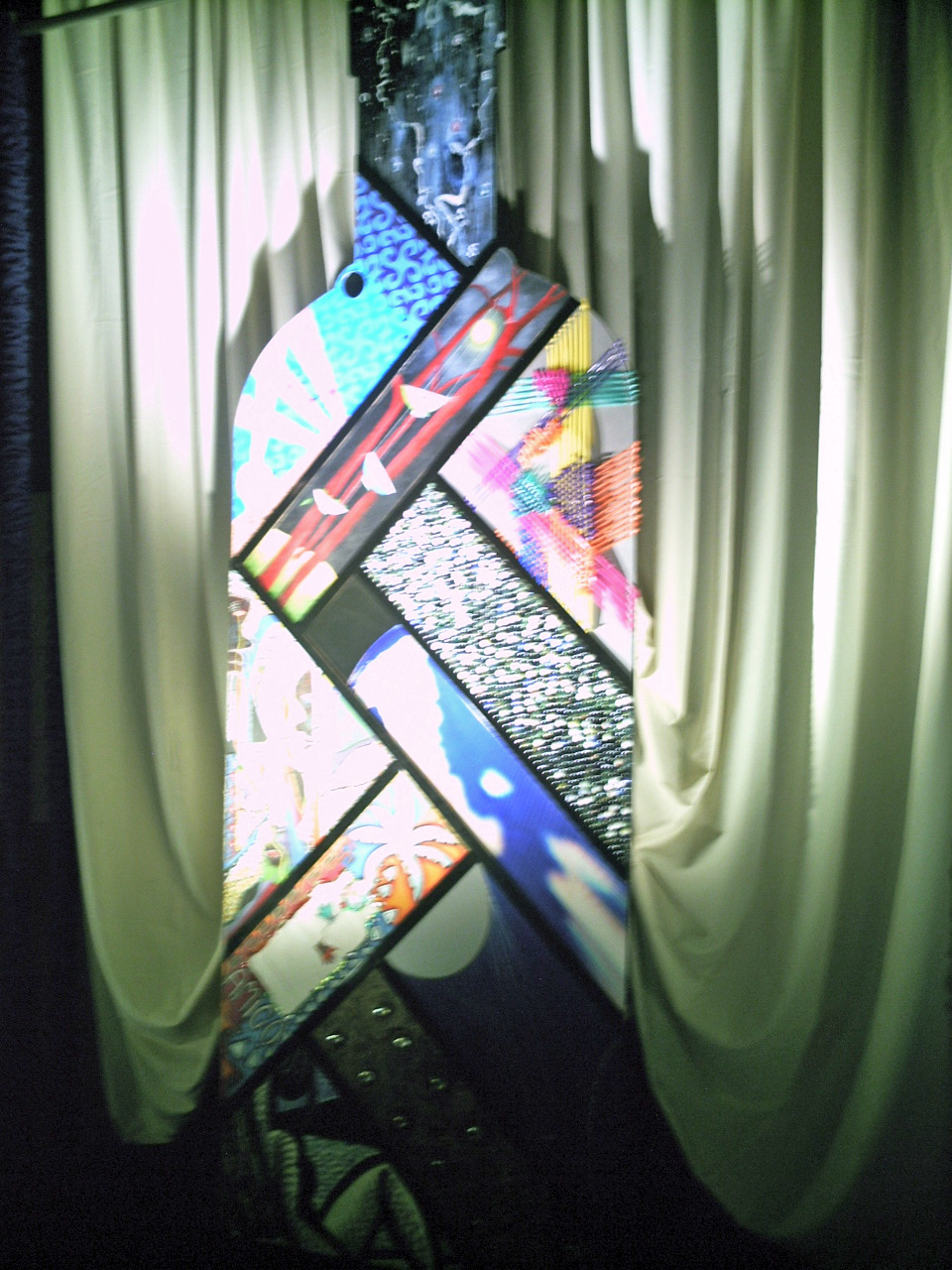 [Absolut-GAIA-09.JPG]