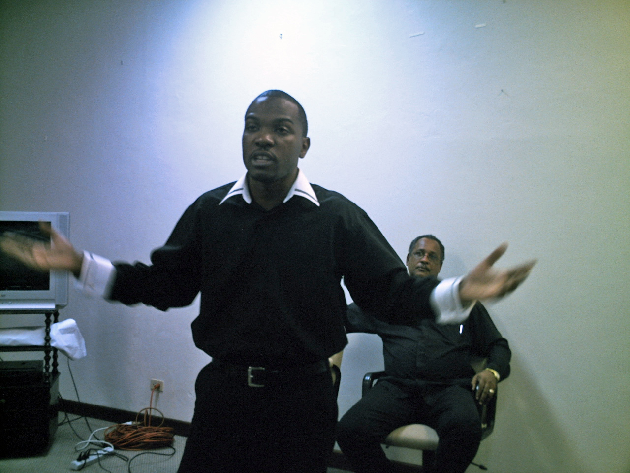 [Legaci-080207-4.JPG]