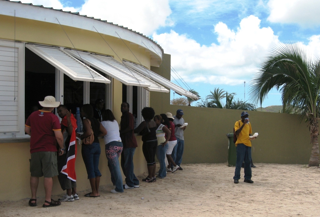 [Beach+366+-+bar.jpg]