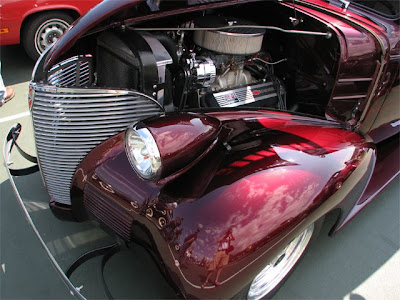 IMAGE: http://4.bp.blogspot.com/_OTkHLONyoXg/SNIX5MUHmEI/AAAAAAAAABE/HztVXSsr8z0/s400/39_Chevy_Hot_Rod_Engine_Detail.jpg