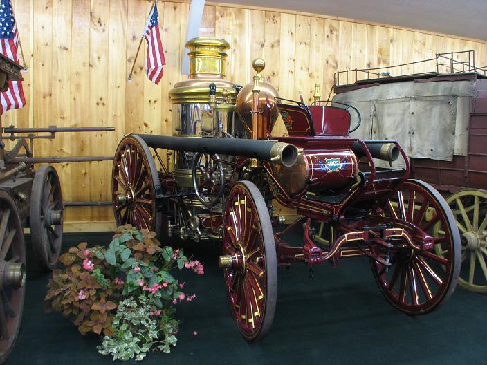 IMAGE: http://4.bp.blogspot.com/_OTkHLONyoXg/SOmVYBD4x-I/AAAAAAAAADc/6buc4ugflIo/s1600/Fryeburg_Fair_Fire_Wagon_03.JPG