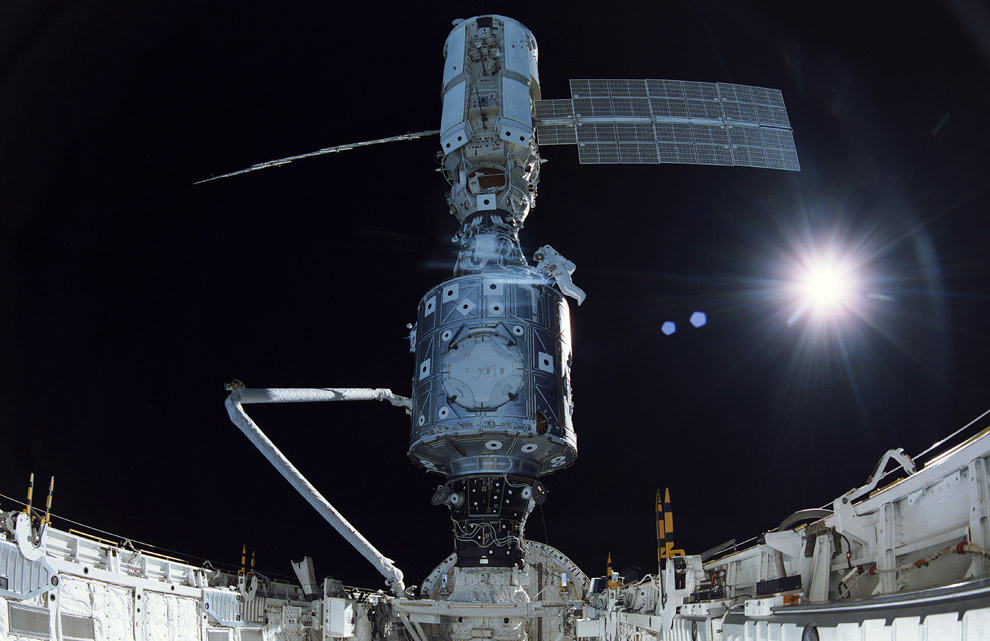 THE INTERNATIONAL SPACE international space station pictures. THE INTERNATIONAL SPACE