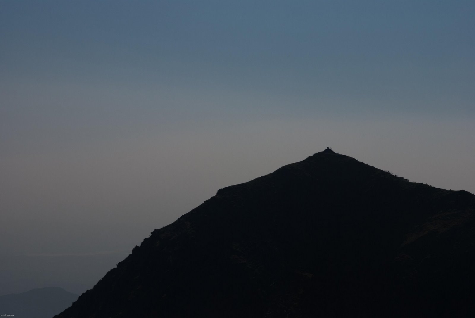 [walkerssilloettedonSnowdon-0109.jpg]