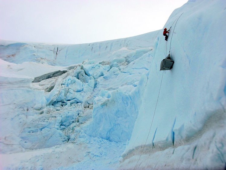 [06-hanging+bivouac.jpg]