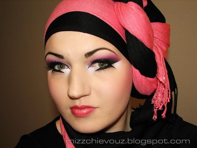  Maquillaje de Ojos con Look Árabe