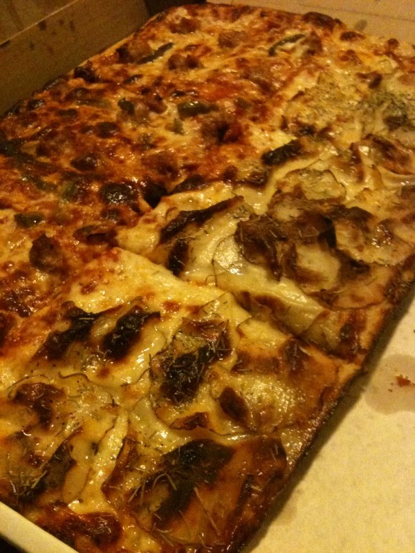 Philly Phoodie La Rosa Pizza