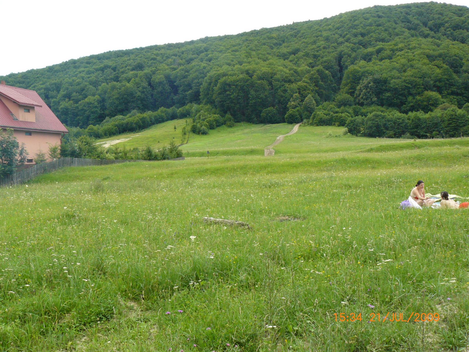 [P1050012.JPG]