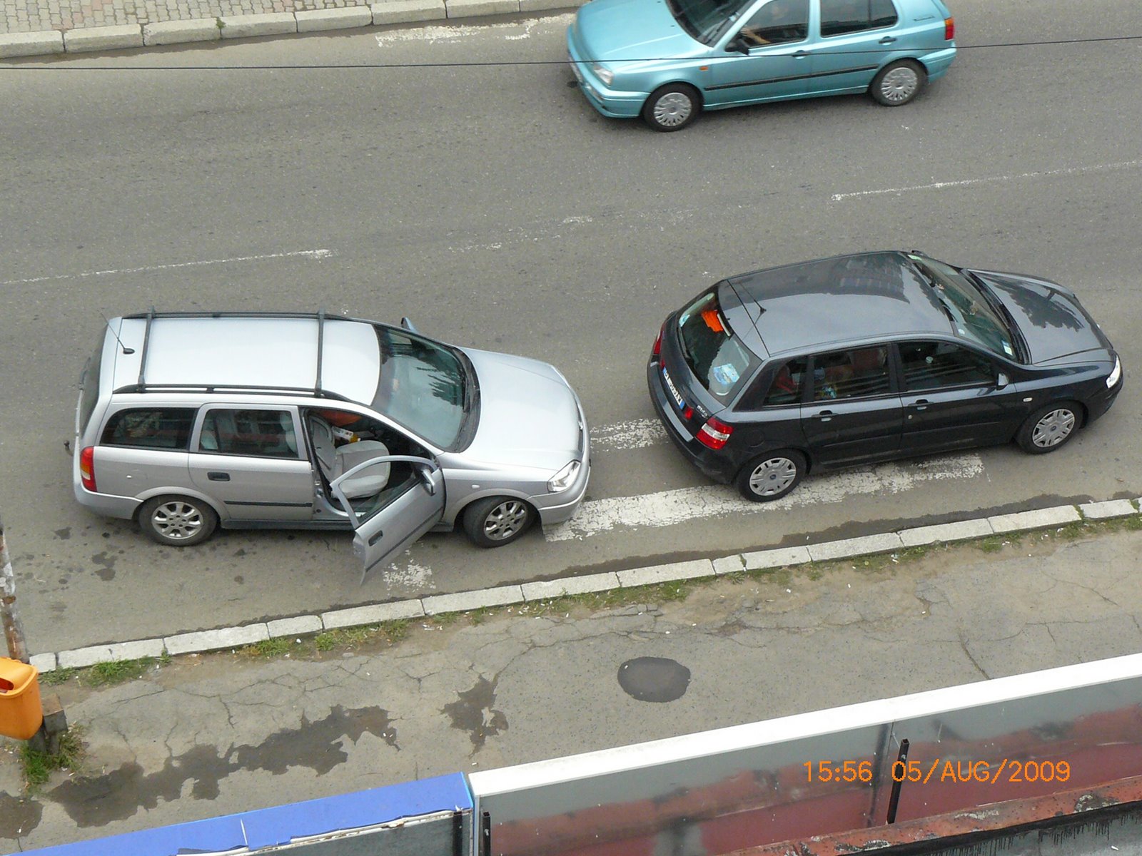 [P1050383.JPG]