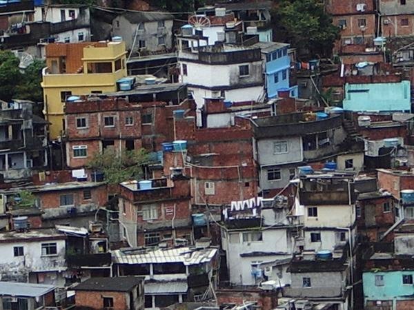 [favela.bmp]
