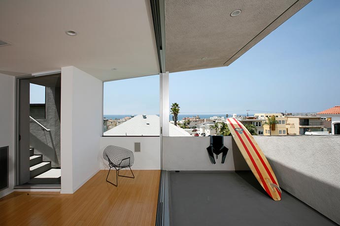 [Surfhouse+by+XTEN+Architecture+02.jpg]
