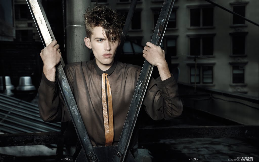 [Cosmo+Macdonald+by+Christian+Conti+01.jpg]
